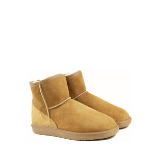 
            
                Load image into Gallery viewer, ICON MINI CARAMEL PAIR - PURE OZ AUSTRALIAN MADE SHEEPSKIN UGG BOOTS
            
        